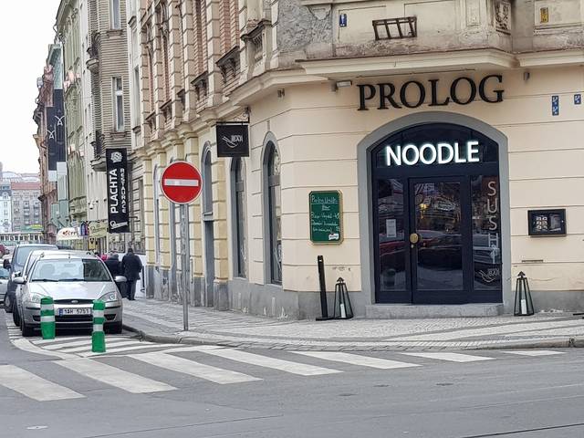 Prolog Noodle Bar